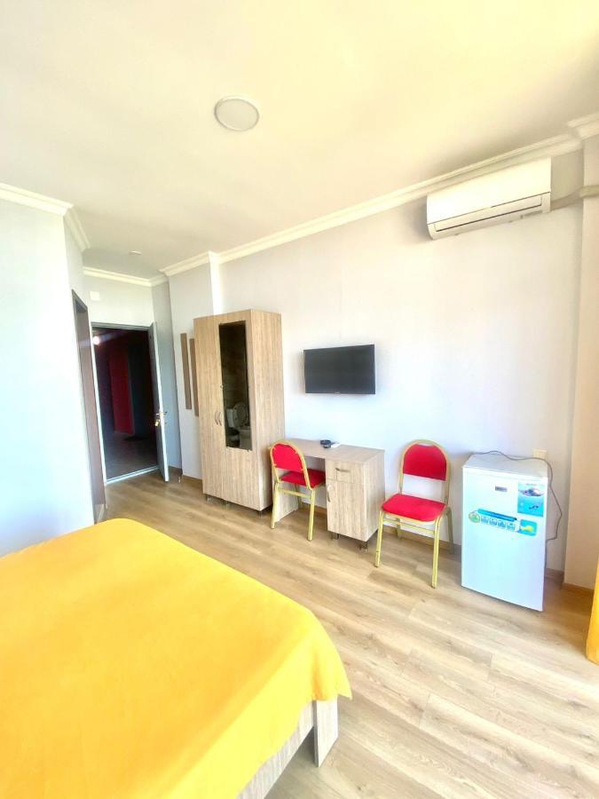 Mimino Aparthotel Batumi Exterior photo